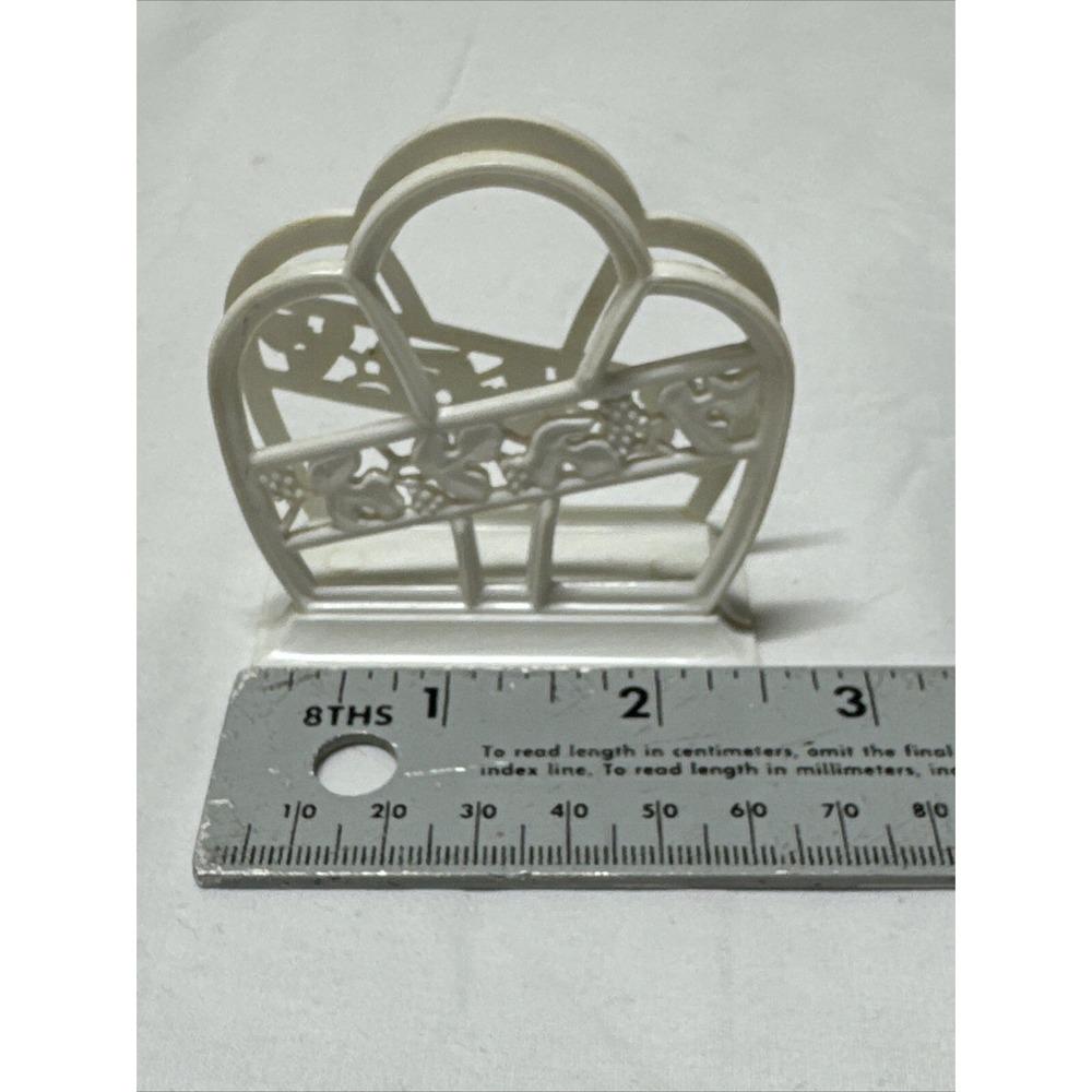 Vintage Childs Plastic Toy White Napkin Holder 2 1/2 inch